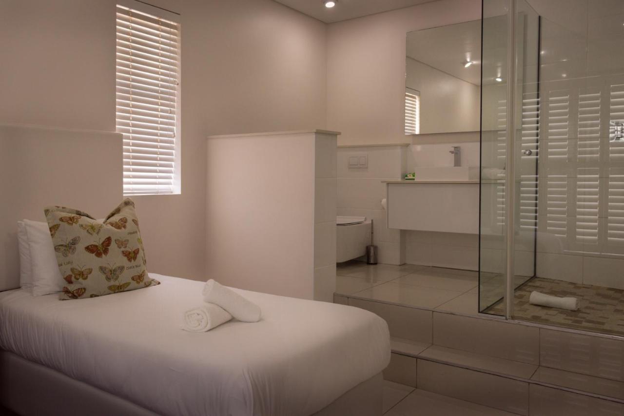 Beach Club Self Catering Apartments Mossel Bay Eksteriør billede