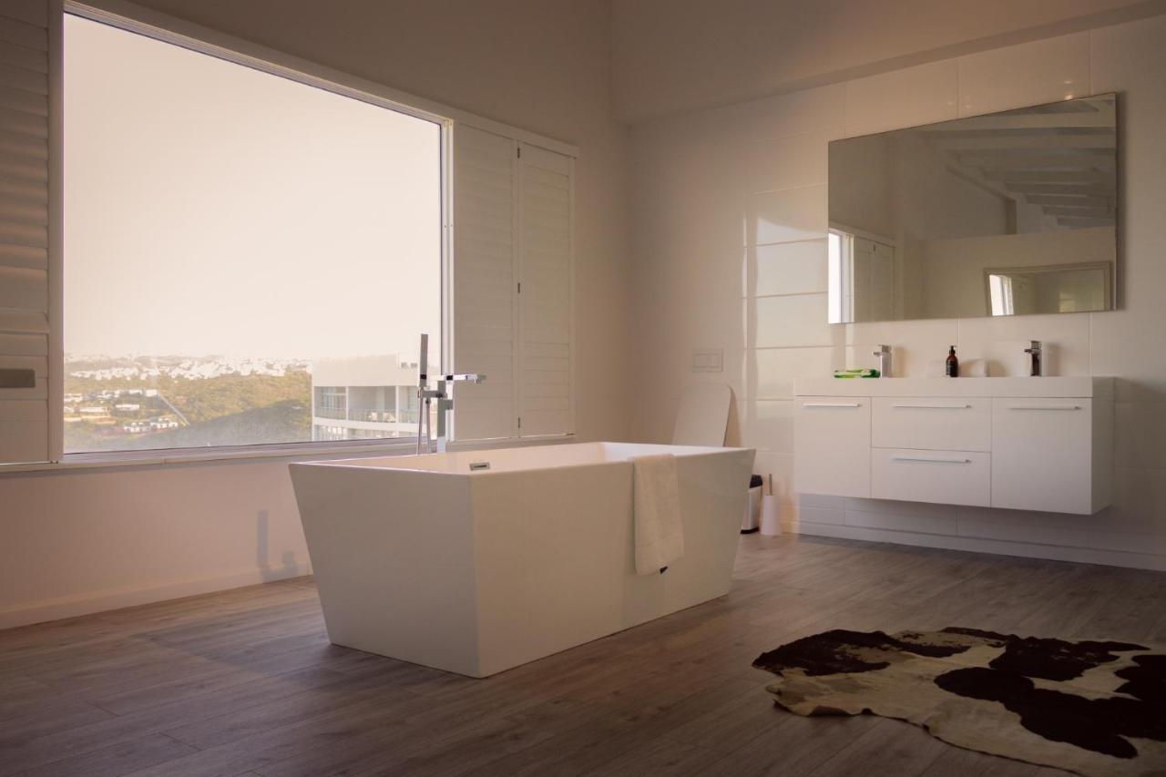 Beach Club Self Catering Apartments Mossel Bay Eksteriør billede