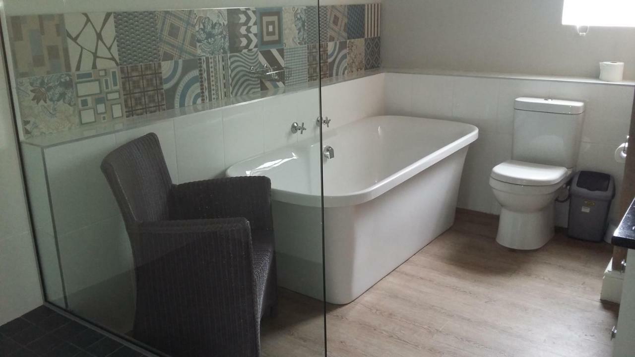 Beach Club Self Catering Apartments Mossel Bay Eksteriør billede