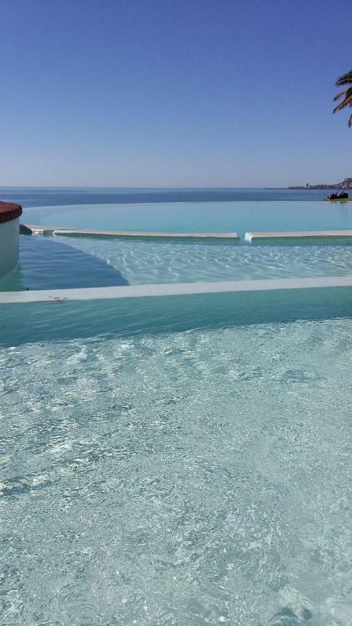 Beach Club Self Catering Apartments Mossel Bay Eksteriør billede