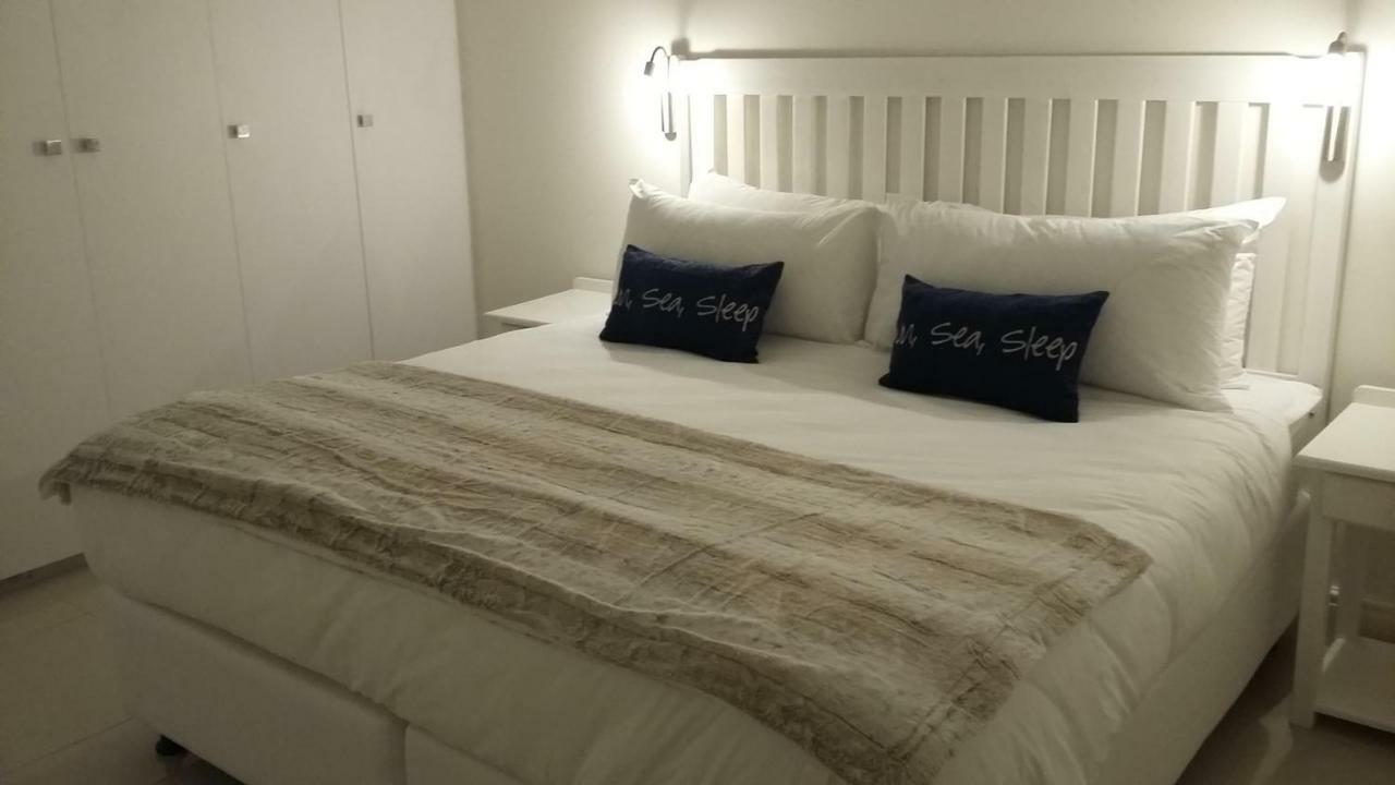 Beach Club Self Catering Apartments Mossel Bay Eksteriør billede
